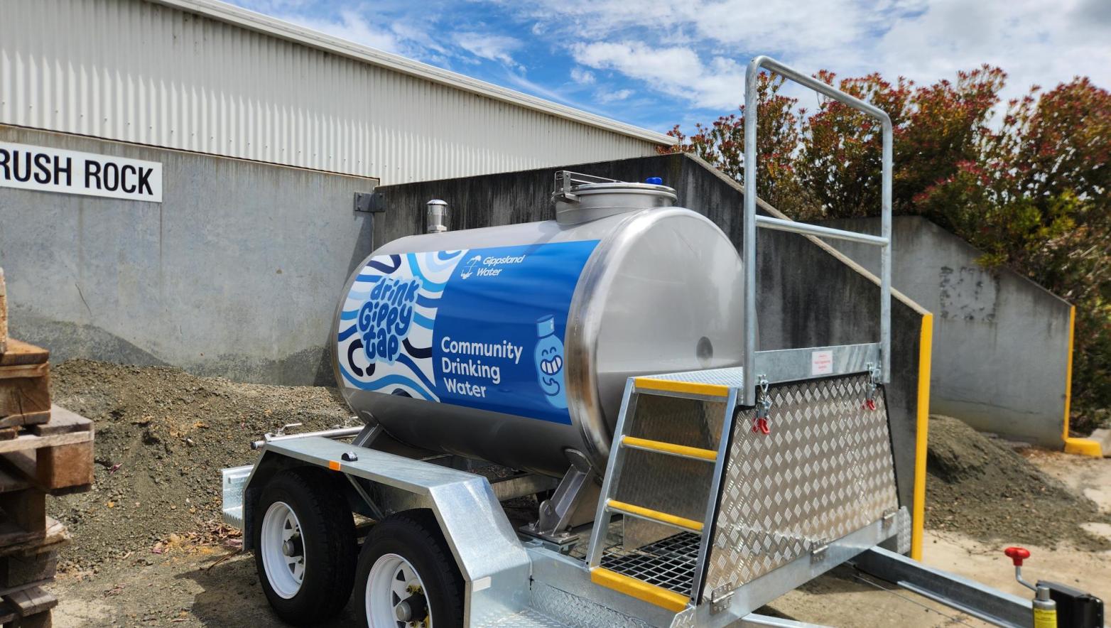 Community water trailer