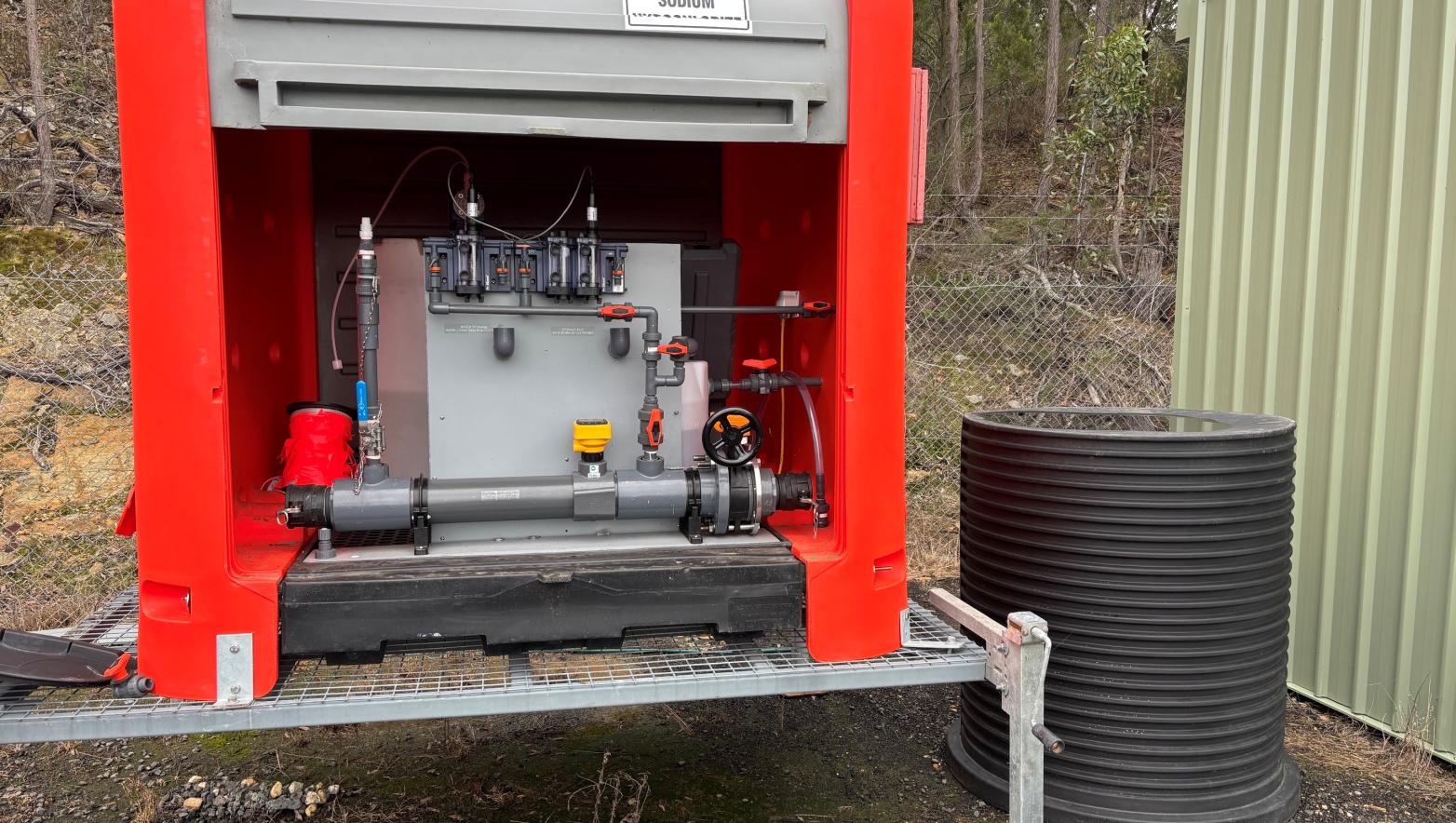Portable disinfection unit operating in the field